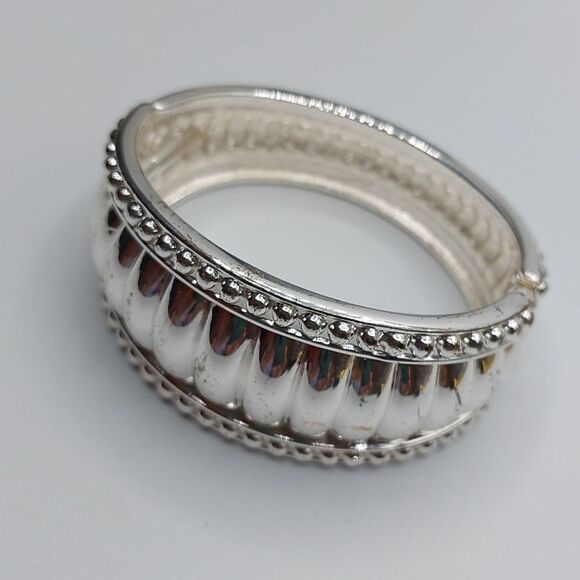 Unbranded Jewelry - Retro Shiny Silver Tone Studded Look Hinged Cuff Bracelet